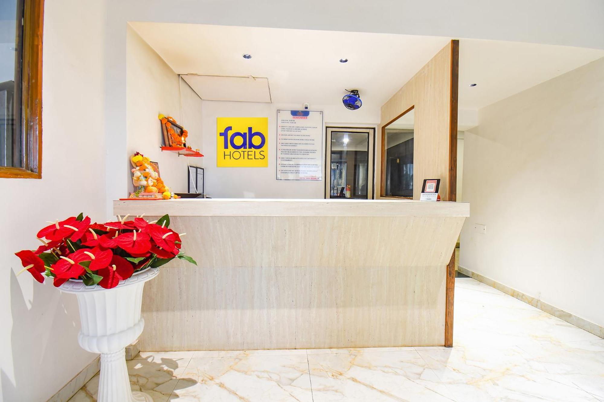 Fabhotel Prime Yash Residency - Nr Lonavala Railway Station מראה חיצוני תמונה